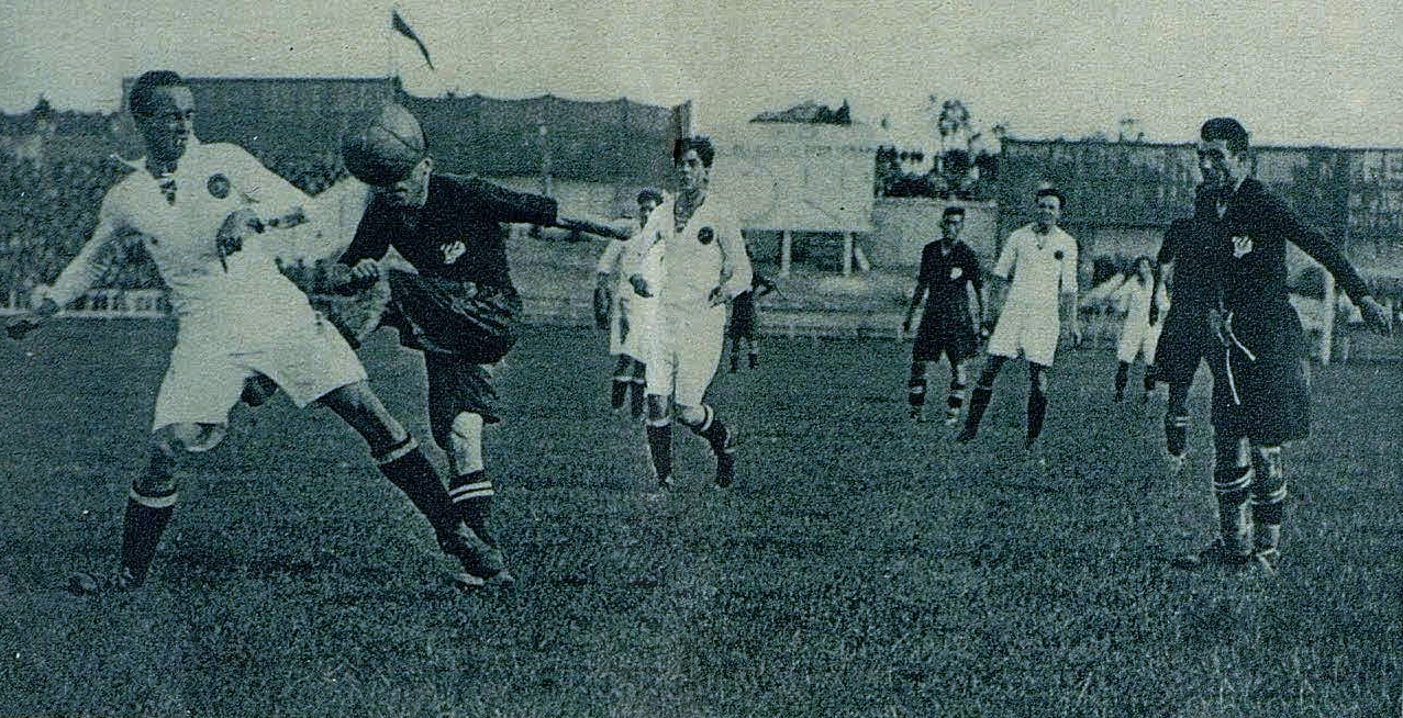 Các cầu thủ tranh tài trong khuôn khổ Copa del Rey