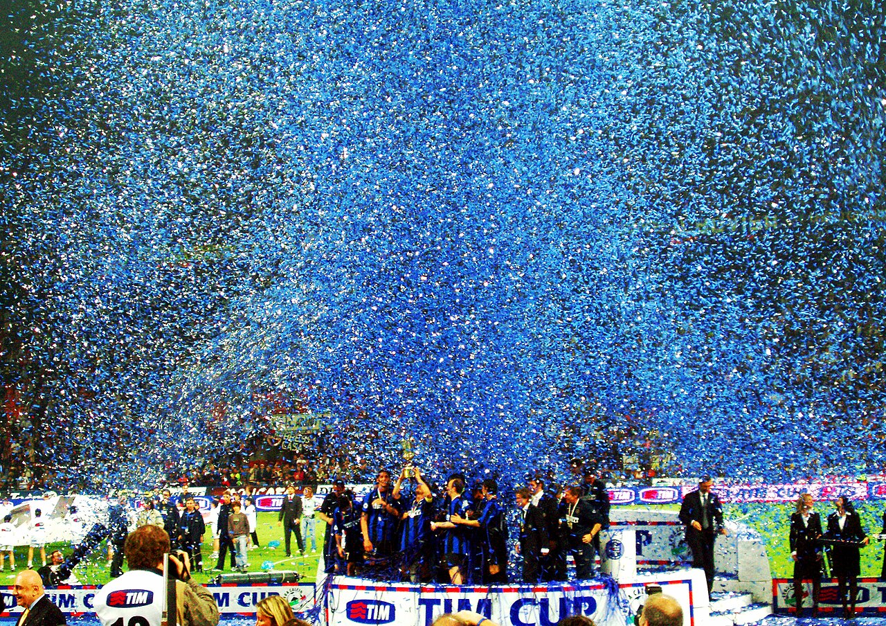 Các cầu thủ tranh tài trong khuôn khổ Coppa Italia