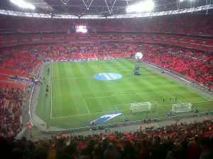 Không khí thi đấu tại EFL Cup