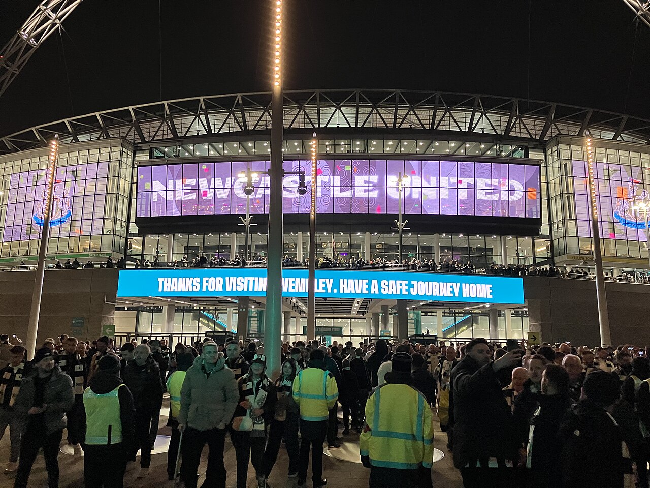 Các cầu thủ thi đấu tại EFL Cup