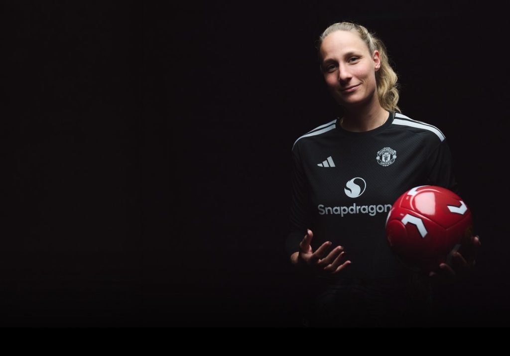 Janina Leitzig gia nhập Manchester United Women mùa hè 2026