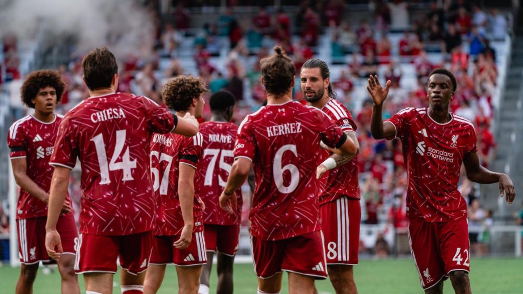Cầu thủ Liverpool thi đấu trong chiến thắng 4 2 trước Sunderland tại Nashville