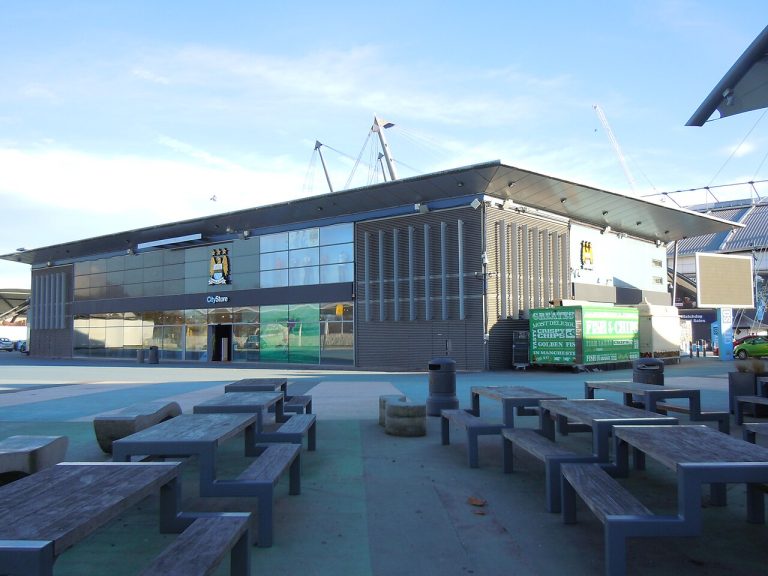 Toàn cảnh Etihad Stadium sân nhà Manchester City
