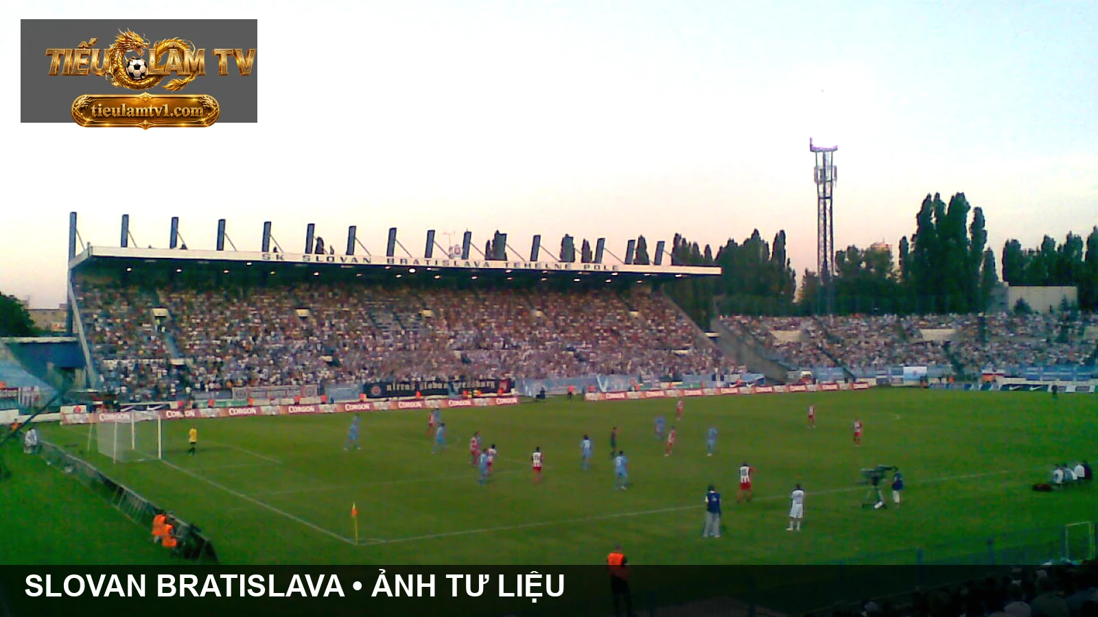 Slovan Bratislava thi đấu ở vòng loại Champions League trong ảnh tư liệu năm 2009