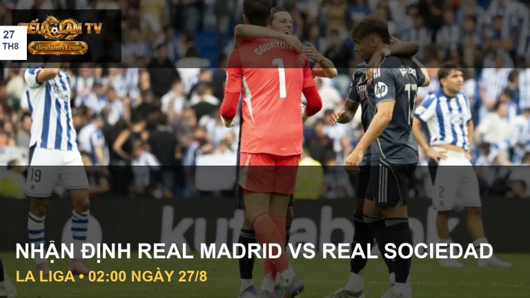 Cầu thủ Real Madrid và Real Sociedad sau một pha bóng tại Anoeta